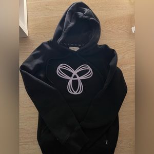 aritzia tna hoodie